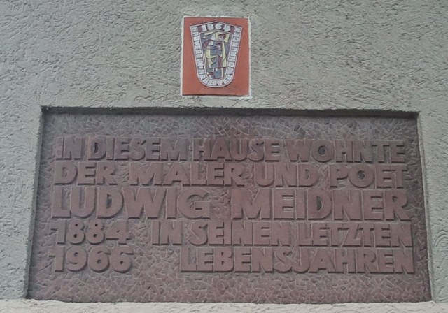 Gedenkplatte an dem Wohnhaus Nieder-Ramstdter-Strae 23 / Ecke Hochstrae (2016)