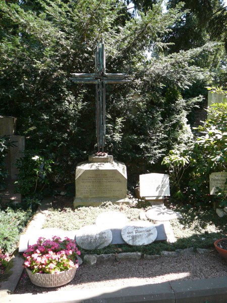 Grabsttte von Ludwig Wilhelm von Ploennies auf dem Alten Friedhof
