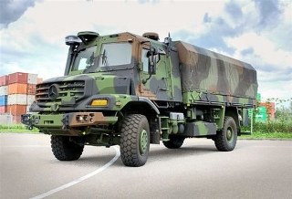 Militärlastwagen